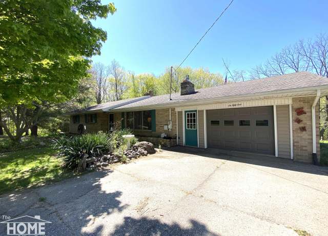 Property at 651 W Riley Rd, Owosso, MI 48867, 3 beds, 2 baths