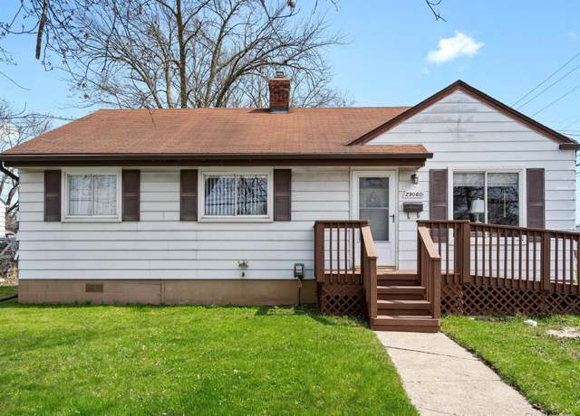 Property at 29060 Michigan St, Roseville, MI 48066, 3 beds, 1 bath