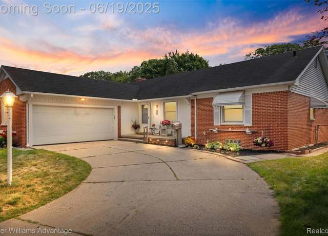 Property at 14000 Ellen Dr, Livonia, MI 48154, 3 beds, 1.5 baths