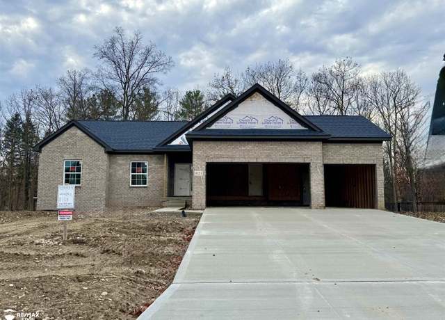 Property at 8128 Peninsula Cir, Grand Blanc, MI 48439, 3 beds, 2.5 baths