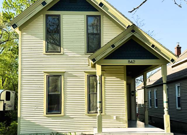 Property at 842 Sigsbee St SE, Grand Rapids, MI 49506, 2 beds, 1 bath
