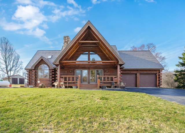 Property at 351 Pifer Rd, Delton, MI 49046, 3 beds, 2.5 baths