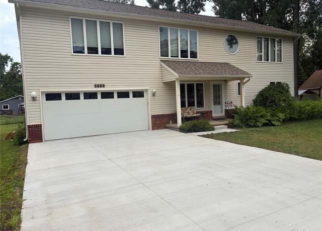 Property at 2498 Sunset Terrace Ln, West Bloomfield, MI 48324, 2 beds, 3 baths