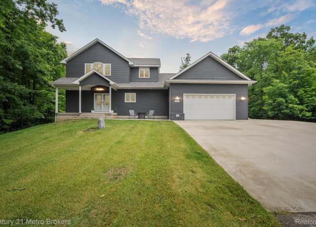Property at 9119 Hegel Rd, Goodrich, MI 48438, 3 beds, 2.5 baths