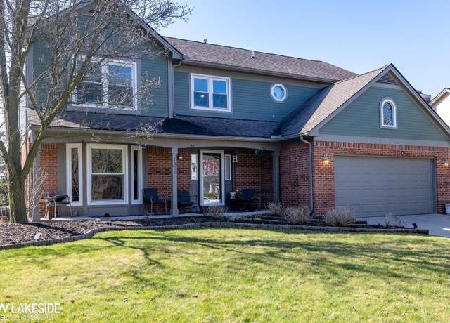 Property at 1022 Pointe Place Blvd, Rochester, MI 48307, 4 beds, 2.5 baths