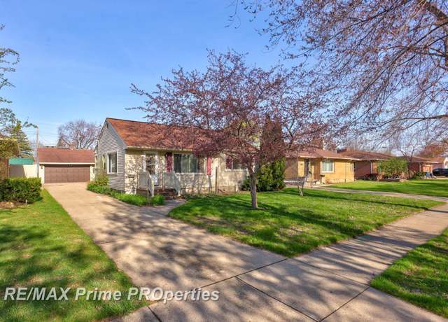 Property at 529 Handy Dr, Bay City, MI 48706, 2 beds, 1.5 baths