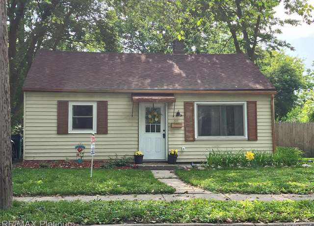 Property at 311 S Foster Ave, Lansing, MI 48912, 2 beds, 1 bath
