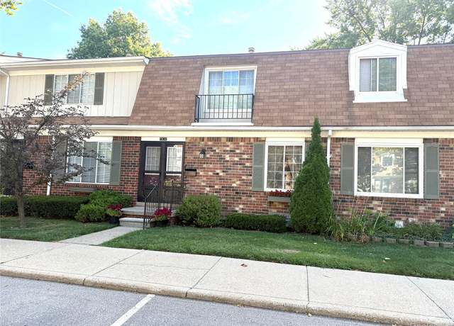 Property at 1834 Wickham St, Royal Oak, MI 48073, 2 beds, 1.5 baths