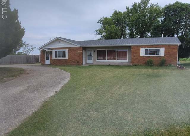 Property at 1165 S Van Dyke Rd, Bad Axe, MI 48413, 3 beds, 2 baths