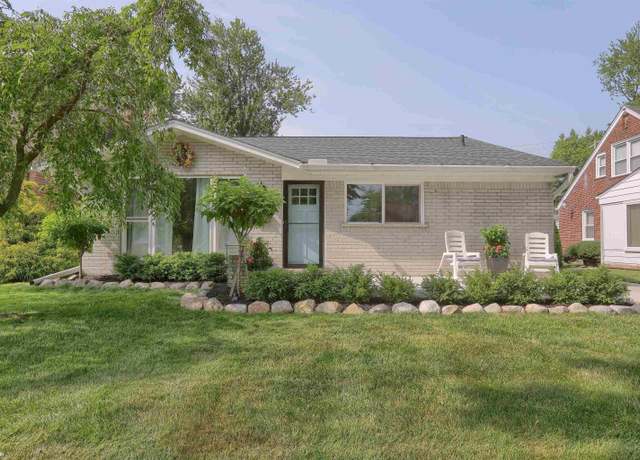 Property at 1659 Stanhope St, Grosse Pointe Woods, MI 48236, 3 beds, 1.5 baths