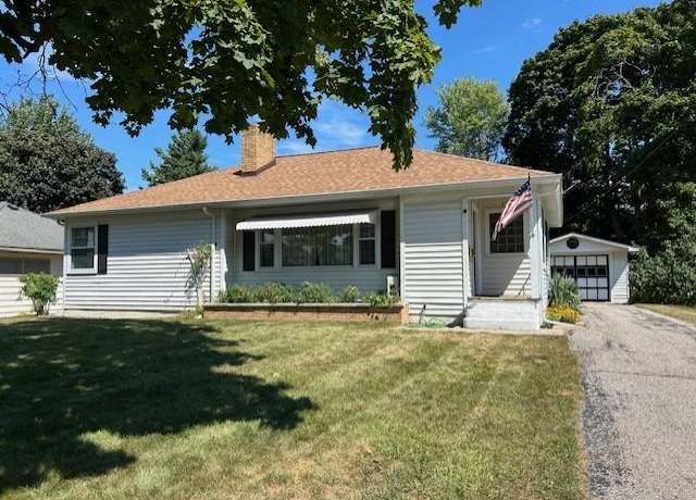 Property at 412 Wadsworth St, Unknown, MI 48730, 3 beds, 1.5 baths