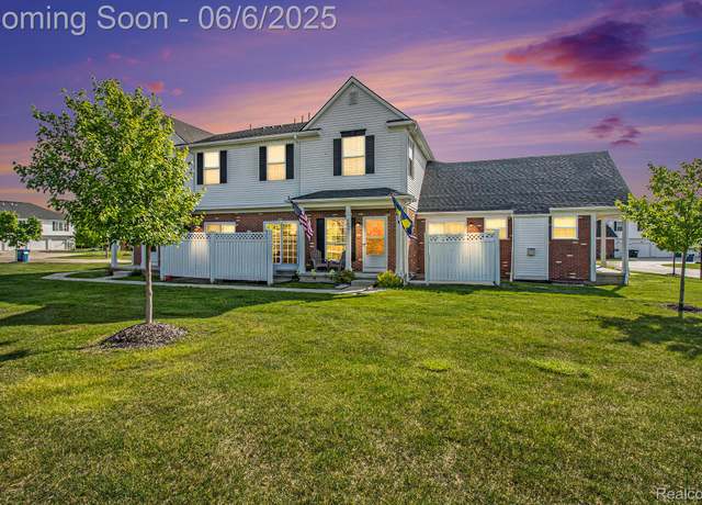 Property at 1302 Riversedge Dr, Saline, MI 48176, 2 beds, 2.5 baths