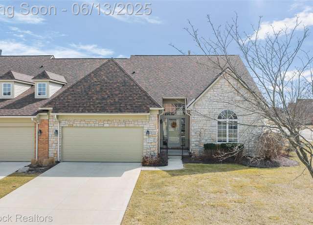 Property at 37143 Southwind Ct #38, Farmington Hills, MI 48331, 2 beds, 3.5 baths