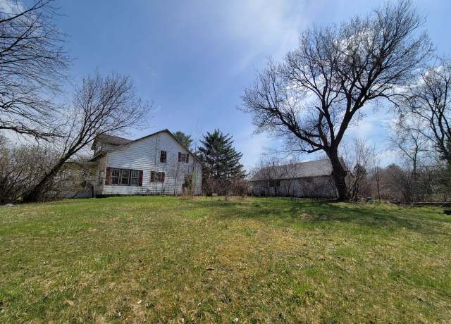 Property at 3246 E Maple Ave, Grand Blanc, MI 48507, 4 beds, 2 baths