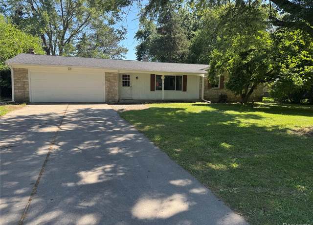 Property at 2434 E Cook Rd, Grand Blanc, MI 48439, 3 beds, 1.5 baths