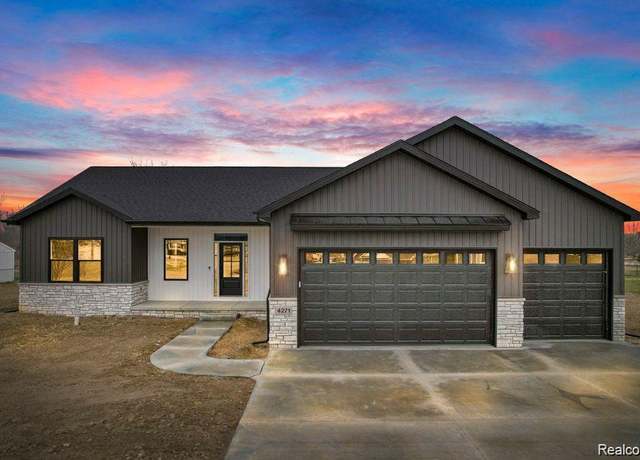 Property at 9161 Copper Ridge Dr, Davison, MI 48423, 3 beds, 2 baths