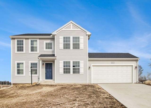 Property at 13686 Oasis Ave, Holland, MI 49424, 4 beds, 2.5 baths
