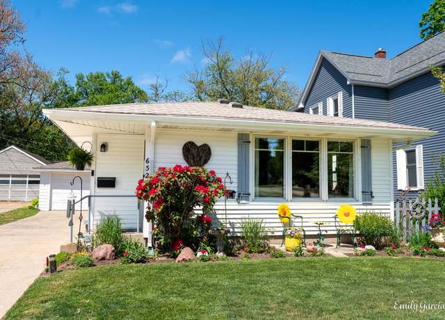 Property at 632 Central Ave, Holland, MI 49423, 2 beds, 1 bath
