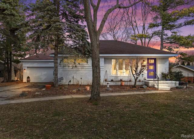 Property at 2665 Middlebelt Rd, West Bloomfield, MI 48324, 2 beds, 2.5 baths