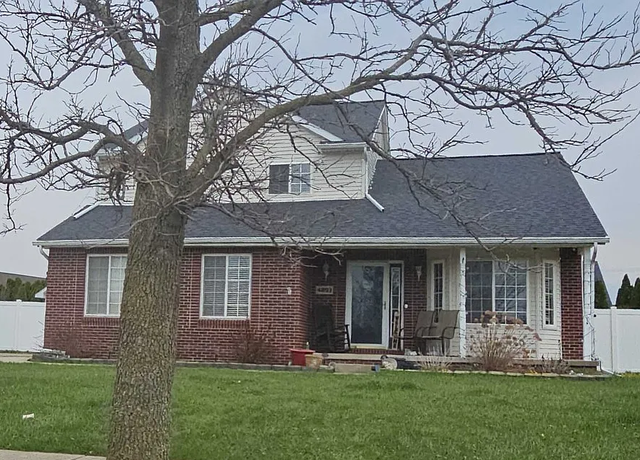 Property at 4893 Southpointe Pkwy, Monroe, MI 48161, 4 beds, 2.5 baths