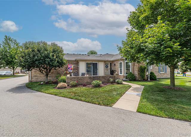 Property at 50323 Highpoint Ct, Macomb, MI 48044, 2 beds, 2 baths