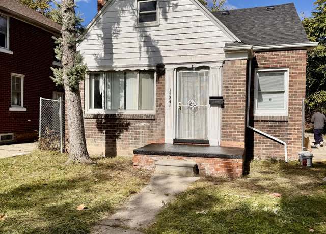 Property at 15241 Seymour St, Detroit, MI 48205, 3 beds, 1 bath