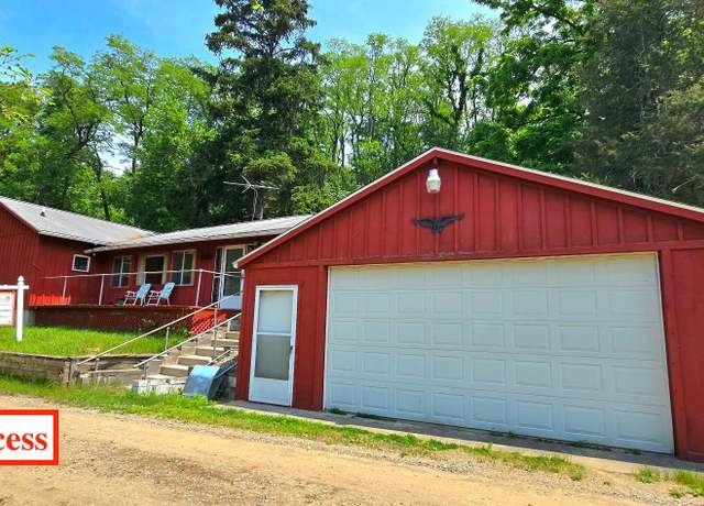 Property at 11315 Hillside, Pinckney, MI 48169, 2 beds, 1 bath