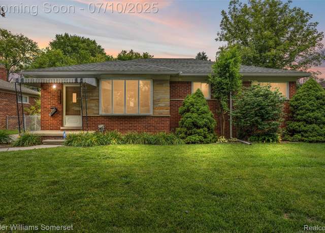 Property at 26418 Harmon St, St Clair Shores, MI 48081, 3 beds, 1.5 baths
