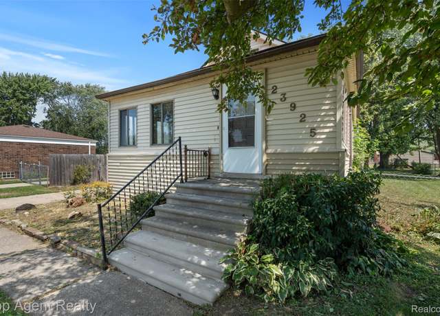 Property at 23925 Talbot St, St Clair Shores, MI 48082, 3 beds, 1 bath
