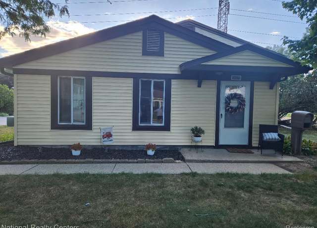 Property at 38075 Sherwood St, Westland, MI 48185, 2 beds, 1 bath