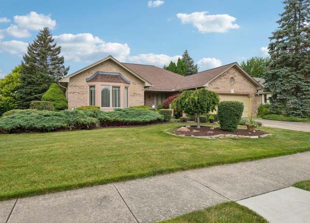 Property at 41599 Red Oak Dr, Sterling Heights, MI 48314, 3 beds, 2.5 baths
