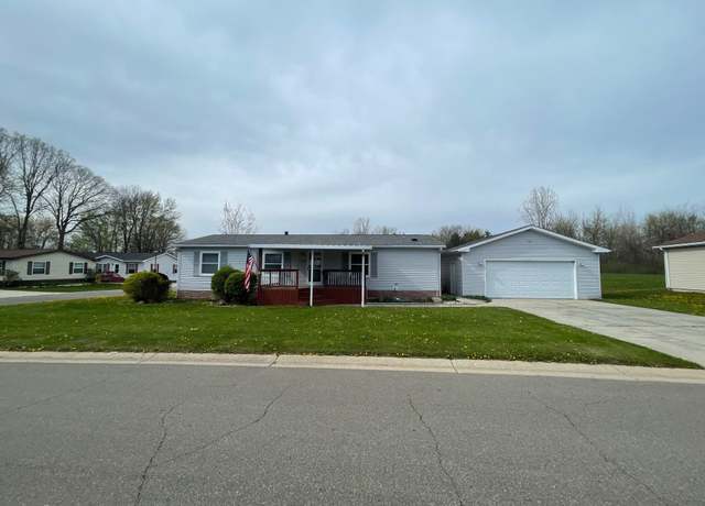 Property at 11383 Harbor Cv, Fenton, MI 48430, 3 beds, 2 baths