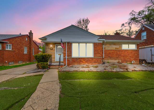 Property at 14221 W 10 Mile Rd, Oak Park, MI 48237, 3 beds, 1 bath
