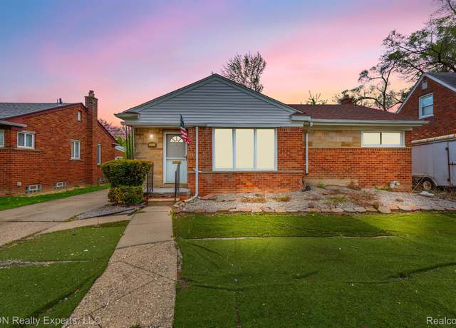 Property at 14221 W 10 Mile Rd, Oak Park, MI 48237, 3 beds, 1 bath
