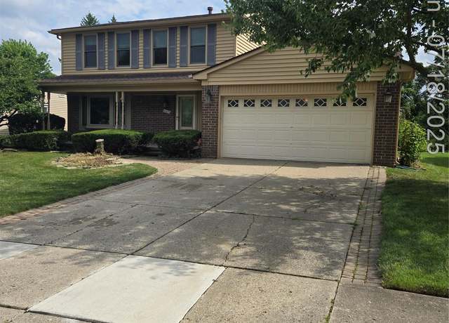 Property at 42479 Redfern St, Canton, MI 48187, 3 beds, 1.5 baths