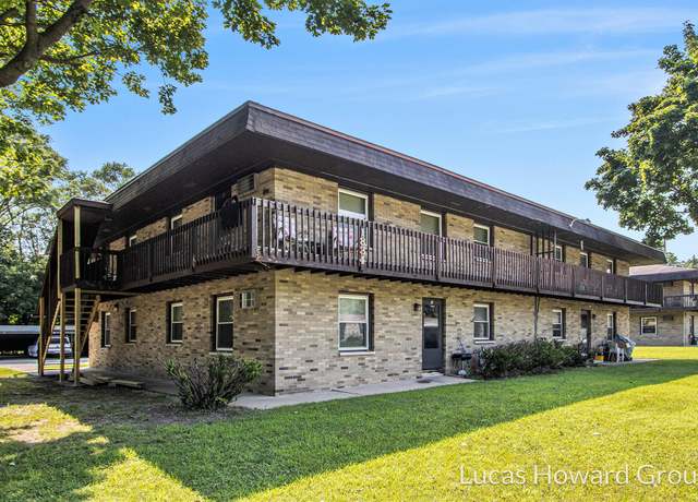 Property at 1826/1818 Sunnyside Dr, Kalamazoo Charter Township, MI 49048, 23 beds, 12 baths