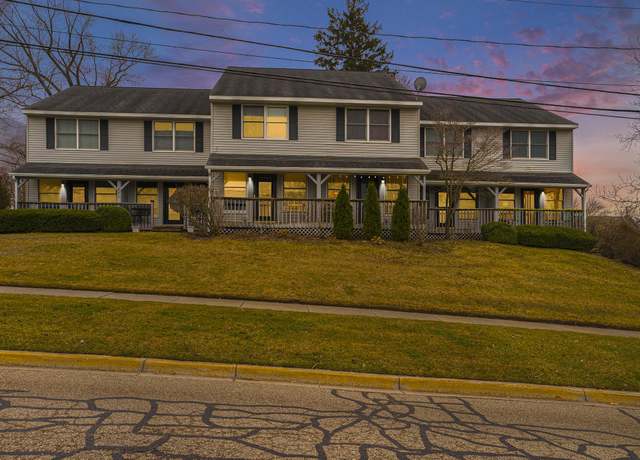 Property at 650 Conger St #4, South Haven, MI 49090, 2 beds, 1.5 baths