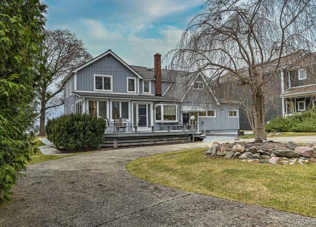 Property at 3453 Ormond Rd W, White Lake Charter Township, MI 48383, 3 beds, 2.5 baths