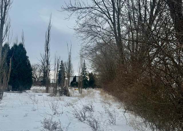 Property at 3810 Janes Rd, Saginaw, MI 48601, 3 beds, 2 baths