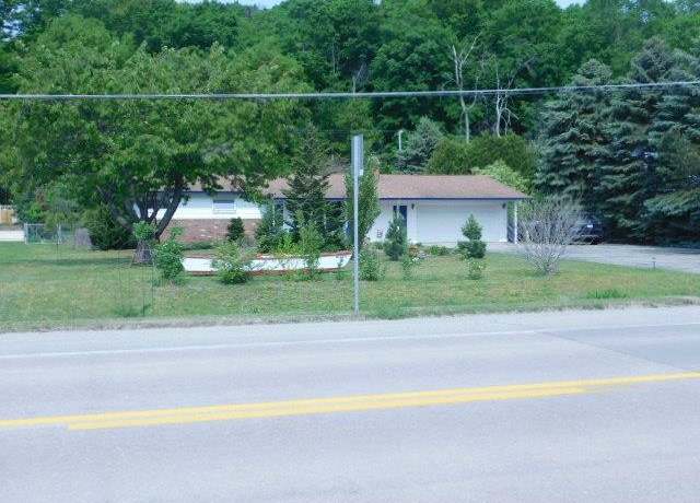 Property at 7222 S West Bay Shore Dr, Traverse City, MI 49684, 3 beds, 2.5 baths