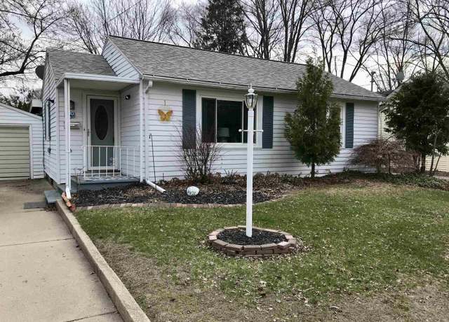 Property at 1110 Crosslanes St, Mt Pleasant, MI 48858, 2 beds, 1 bath