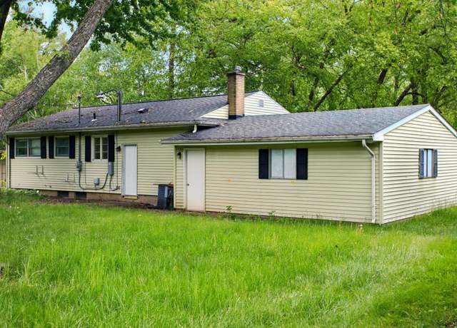 Property at 1469 Westwood Dr, Flint, MI 48532, 3 beds, 1 bath