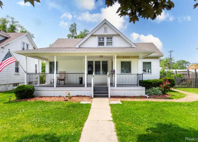 Property at 2920 4th St, Trenton, MI 48183, 4 beds, 1 bath