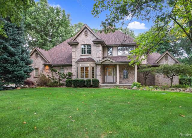 Property at 9065 Moonlight Bay, Hamburg Township, MI 48169, 4 beds, 3.5 baths
