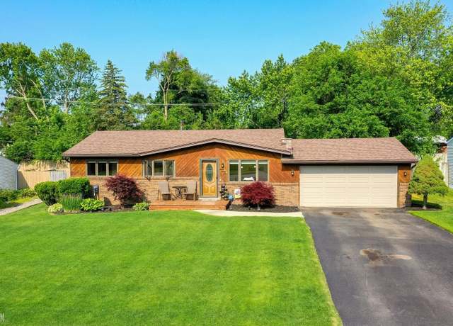 Property at 1283 Jeffwood Dr, Waterford, MI 48327, 3 beds, 1.5 baths