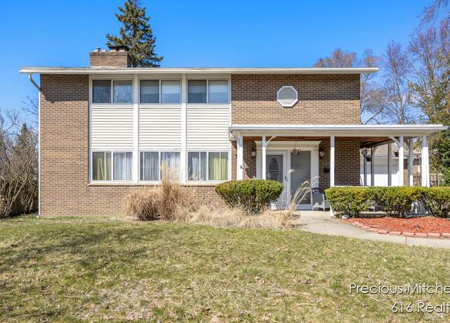 Property at 1253 Cricklewood St SW, Wyoming, MI 49509, 4 beds, 2 baths