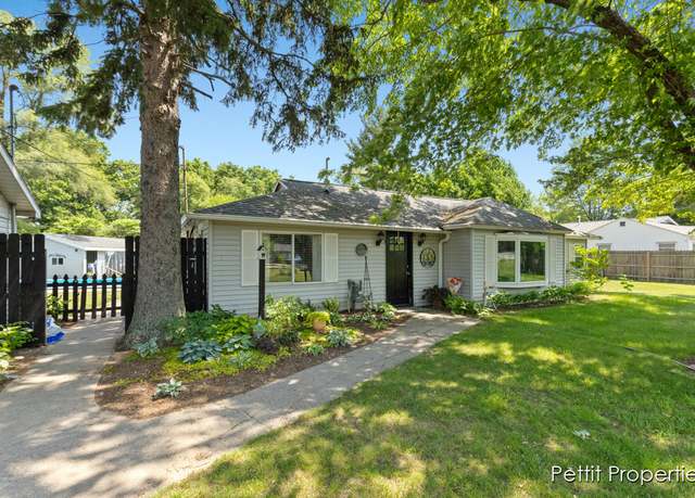 Property at 1831 Lincoln Rd, Allegan, MI 49010, 2 beds, 1 bath