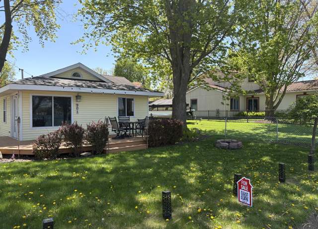 Property at 901 S Lake Dr, Novi, MI 48377, 2 beds, 1 bath