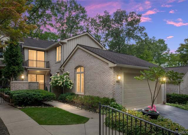 Property at 1134 Hillpointe Cir, Bloomfield Charter Township, MI 48304, 3 beds, 2.5 baths