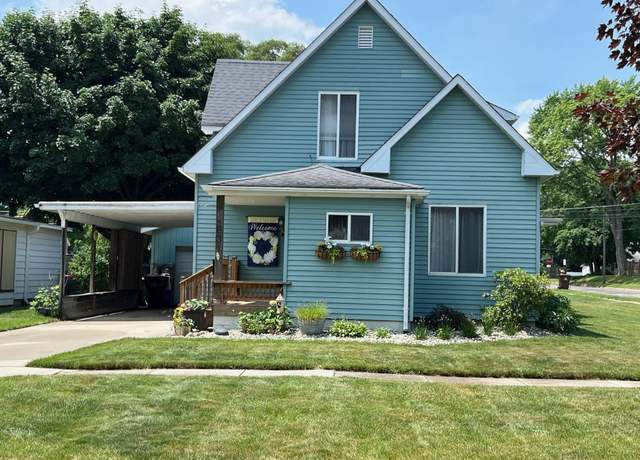 Property at 831 N River Ave, Alma, MI 48801, 3 beds, 1.5 baths